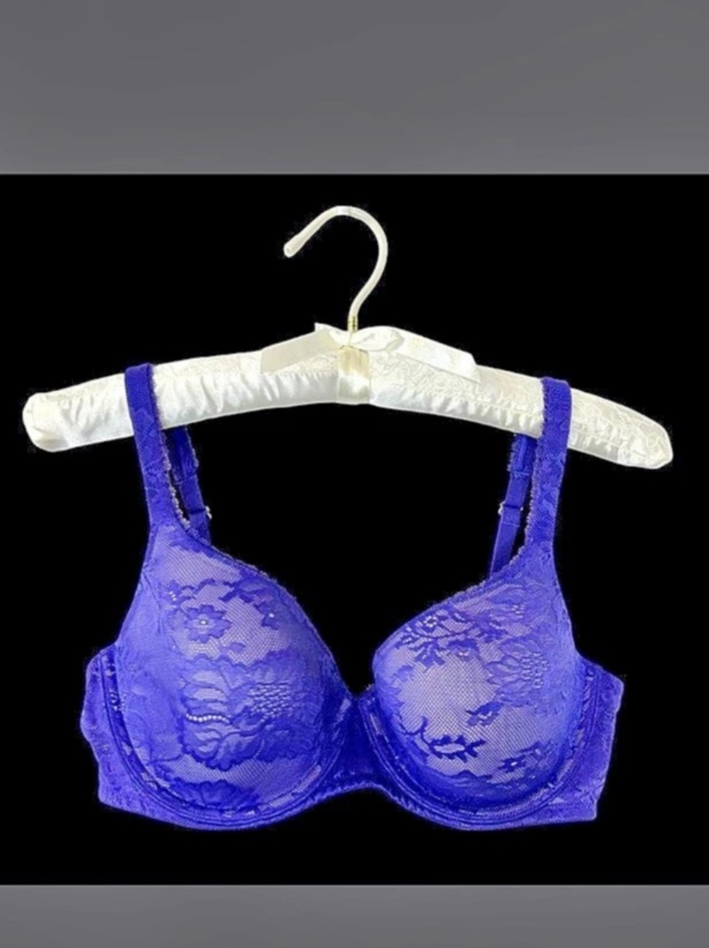 Victoria's Secret Lace Bra in Purple Size 34D Like New